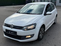 Weiß Gebraucht 2010 VW Polo Trendline Limousine | 2.250 € (Guter Preis)