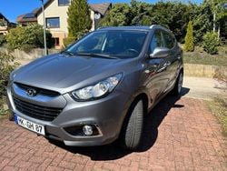 Grau Gebraucht 2012 Hyundai ix35 Style SUV | 8.500 € (Fairer Preis)