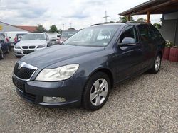 Grau Gebraucht 2010 Skoda Octavia Ambiente Kombi | 3.200 €