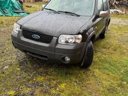 Schwarz Gebraucht 2005 Ford Maverick SUV | 2.000 € (Fairer Preis)