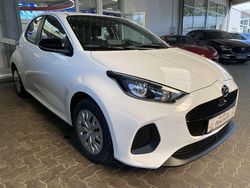 Lunar weiß Neu 2024 Mazda 2 Prime-Line Kleinwagen | 22.220 € (Fairer Preis)