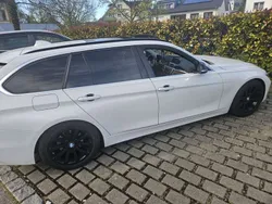 Gebraucht 2014 BMW 318 Luxury Line Kombi | 14.990 €