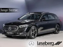 Obsidianschwarz Gebraucht 2024 Mercedes E220 Avantgarde Kombi | 44.460 € (Superpreis)