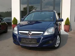 Blau Gebraucht 2012 Opel Zafira Van / Kleinbus | 5.950 € (Fairer Preis)