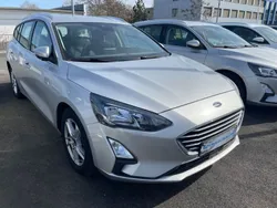 Silber Gebraucht 2021 Ford Focus Kombi | 17.699 € (Fairer Preis)