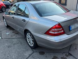 Silber Gebraucht 2003 Mercedes C180 Limousine | 2.500 € (Teuer)