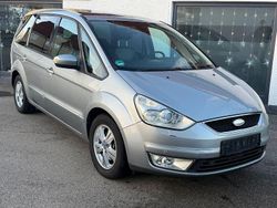 Grau Gebraucht 2008 Ford Galaxy Van / Kleinbus | 5.790 € (Guter Preis)