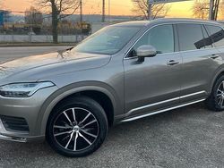 Grau Gebraucht 2021 Volvo XC90 SUV | 32.850 € (Guter Preis)