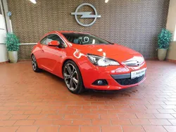 Power rot Gebraucht 2011 Opel Astra GTC Innovation Coupé | 11.850 €