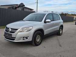 Silber Gebraucht 2008 VW Tiguan Trendline SUV | 4.390 € (Fairer Preis)