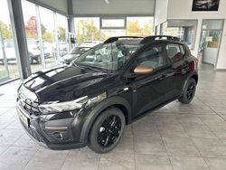 Schwarz Neu 2025 Dacia Sandero Extreme Kleinwagen | 21.820 €