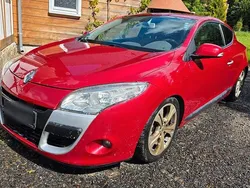 Rot Gebraucht 2009 Renault Mégane Coupé Coupé | 5.999 € (Etwas zu teuer)