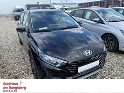 Schwarz Neu 2024 Hyundai i20 Trend Limousine | 21.490 € (Fairer Preis)