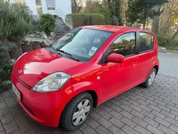 Rot Gebraucht 2006 Daihatsu Sirion Kleinwagen | 1.999 € (Fairer Preis)