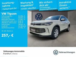 Pure white Gebraucht 2025 VW Tiguan Elegance SUV | 43.980 € (Etwas zu teuer)