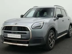 Grün Gebraucht 2025 Mini Countryman Favoured SUV | 40.942 € (Superpreis)