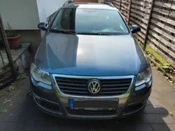 Grau Gebraucht 2008 VW Passat Kombi | 1.500 € (Superpreis)