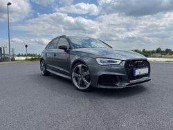 Grau Gebraucht 2020 Audi RS3 Sportback Premium Kleinwagen | 49.000 € (Etwas zu teuer)