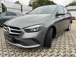 Grau Gebraucht 2019 Mercedes B200 Business Van / Kleinbus | 21.990 € (Guter Preis)