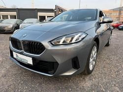 Grau Neu 2026 BMW 120 Sport Line Kleinwagen | 31.590 € (Superpreis)