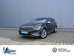 Deep black perleffekt Gebraucht 2020 VW Passat Alltrack R Kombi | 20.789 € (Fairer Preis)