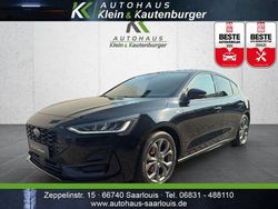 Schwarz Gebraucht 2023 Ford Focus ST-Line X Limousine | 19.999 € (Guter Preis)