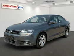 Grau Gebraucht 2011 VW Jetta Limousine | 2.899 € (Superpreis)