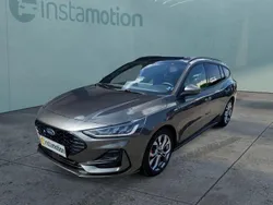 Grau Gebraucht 2024 Ford Focus Kombi | 27.449 € (Guter Preis)