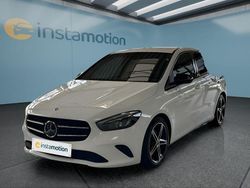 Weiß Gebraucht 2021 Mercedes B200 Van / Kleinbus | 23.299 € (Fairer Preis)