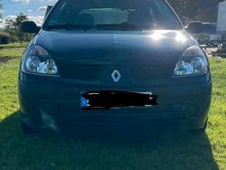 Blau Gebraucht 2004 Renault Clio II Kleinwagen | 1.000 €