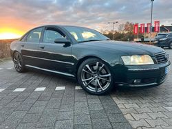 Grün Gebraucht 2003 Audi A8 Limousine | 5.700 €