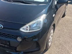 Schwarz Gebraucht 2017 Hyundai i10 Select Kleinwagen | 8.200 € (Fairer Preis)