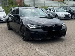 Schwarz Gebraucht 2021 BMW 530 M Sport Kombi | 39.900 € (Teuer)