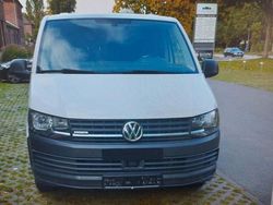 Weiß Gebraucht 2018 VW Transporter Van | 19.999 €