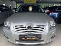 Silver metallic Gebraucht 2005 Toyota Avensis Sol Kombi | 4.700 € (Teuer)