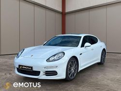Weiß Gebraucht 2016 Porsche Panamera 4 Limousine | 39.990 €