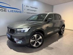 Grün Neu 2025 Volvo XC40 Core SUV | 38.250 € (Superpreis)