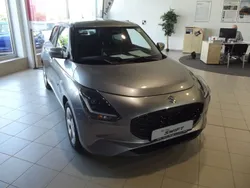 Silber Neu 2025 Suzuki Swift Comfort Limousine | 18.270 €