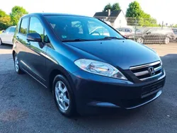 Grau Gebraucht 2005 Honda FR-V Comfort Van / Kleinbus | 2.999 €