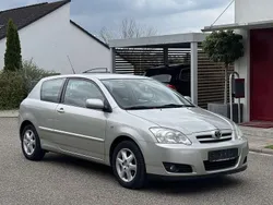 Silber Gebraucht 2006 Toyota Corolla Edition Limousine | 2.900 € (Fairer Preis)
