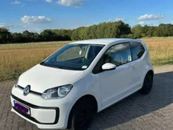 Weiß Gebraucht 2017 VW up! move up! Kleinwagen | 6.500 € (Fairer Preis)