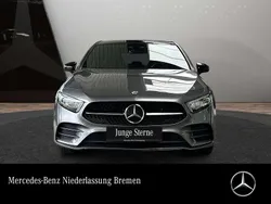 Grau Gebraucht 2022 Mercedes A250 AMG Limousine | 28.890 € (Fairer Preis)