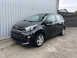 Schwarz Gebraucht 2021 Kia Picanto Attract Kleinwagen | 8.645 € (Guter Preis)