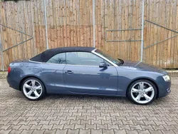 Grau Gebraucht 2009 Audi A5 Cabriolet Comfort Cabrio | 9.900 € (Guter Preis)