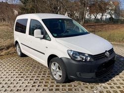 Weiß Gebraucht 2014 VW Caddy Trendline Van / Kleinbus | 9.500 € (Fairer Preis)