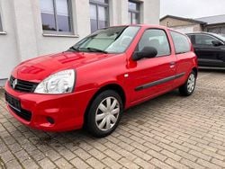 Rot Gebraucht 2011 Renault Clio II Authentique Limousine | 2.000 € (Guter Preis)