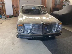 Silber Gebraucht 1971 Mercedes W114 Coupé | 22.900 €