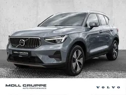 Thunder grey / metallic Gebraucht 2022 Volvo XC40 Core SUV | 31.450 € (Guter Preis)