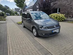 Grau Gebraucht 2012 VW Touran Van / Kleinbus | 6.999 € (Fairer Preis)