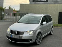 Grau Gebraucht 2008 VW Touran Highline Van / Kleinbus | 4.200 € (Guter Preis)